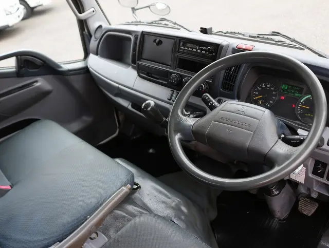 三菱 キャンター TKG-FBA60(2WD)の写真3