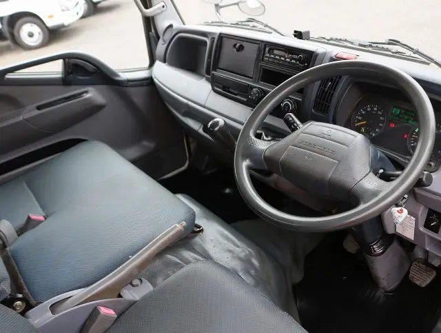 三菱 キャンター TKG-FBA60(2WD)の写真30