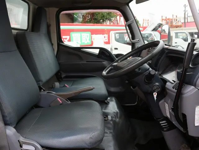 三菱 キャンター TKG-FBA60(2WD)の写真32