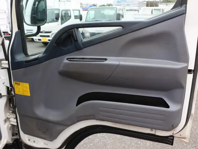 三菱 キャンター TKG-FBA60(2WD)の写真42