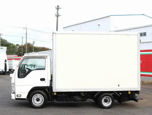 いすゞ エルフ TKG-NHR85AN(2WD)の写真8