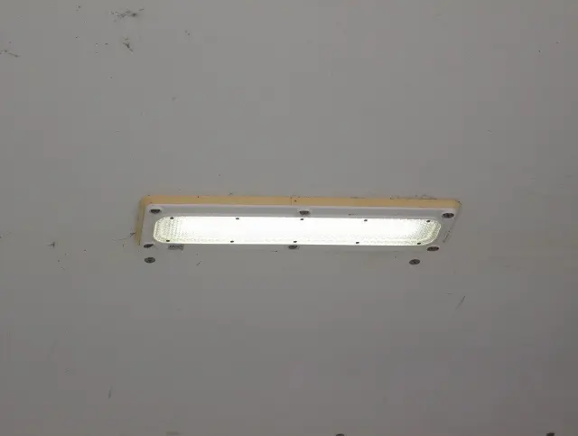 いすゞ エルフ TKG-NHR85AN(2WD)の写真15