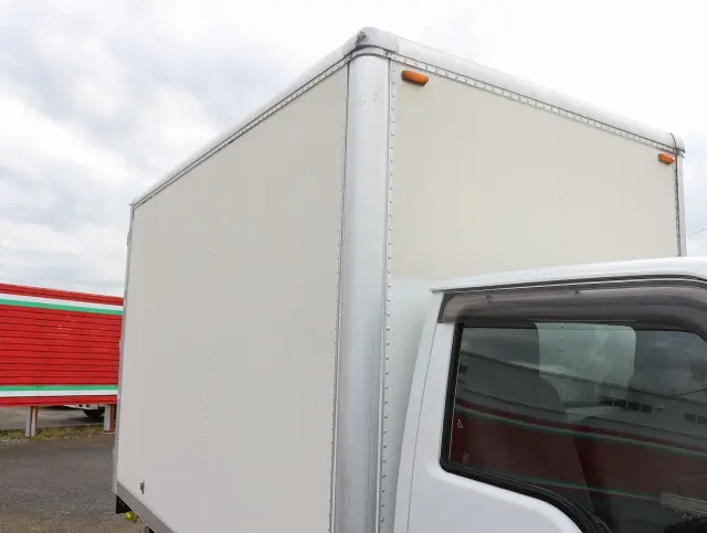 いすゞ エルフ TKG-NHR85AN(2WD)の写真22