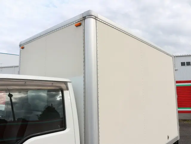 いすゞ エルフ TKG-NHR85AN(2WD)の写真23