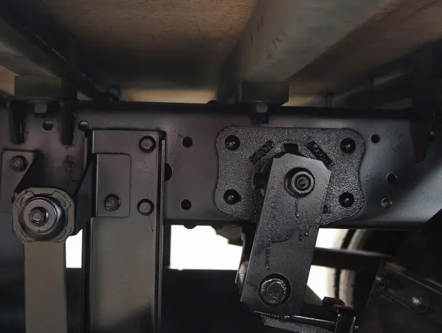 いすゞ エルフ TKG-NHR85AN(2WD)の写真35