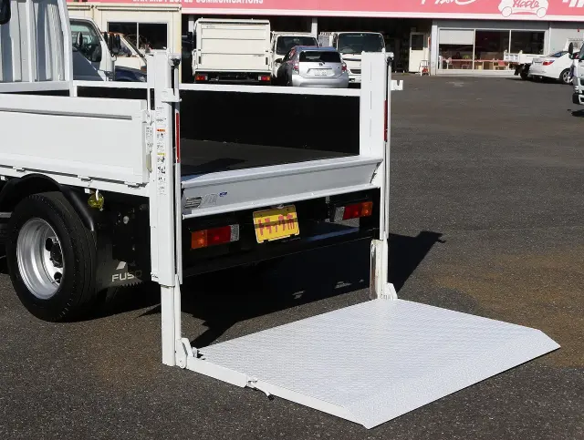 三菱 キャンター TKG-FBA50(2WD)の写真31