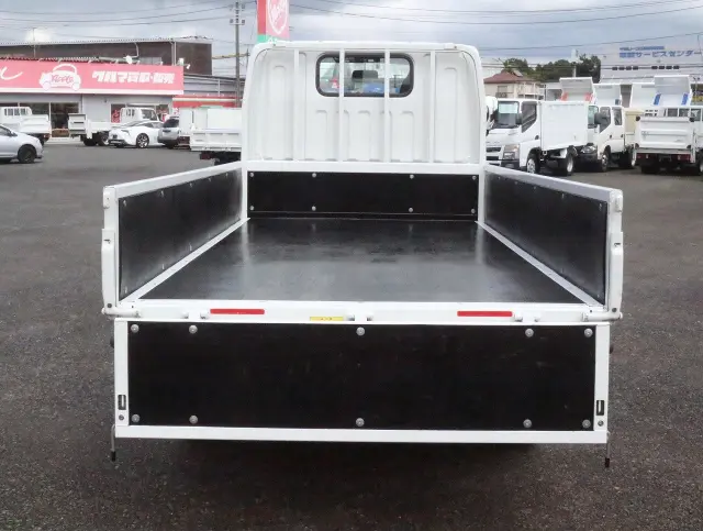三菱 キャンター TPG-FBA20(2WD)の写真9