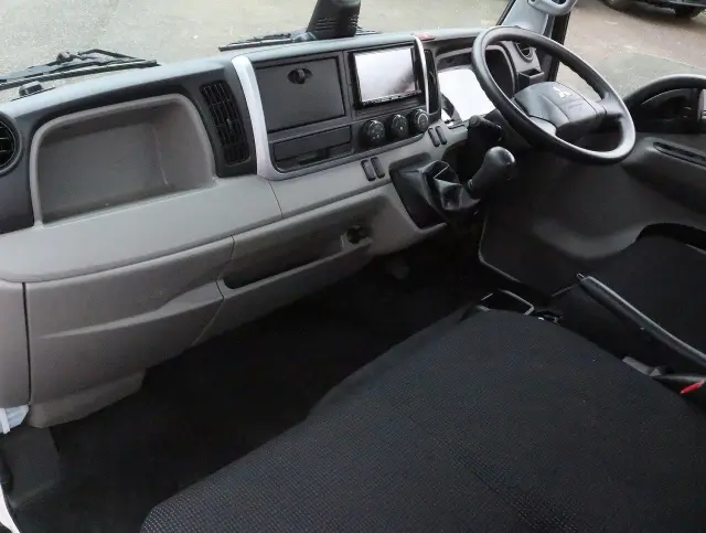 三菱 キャンター TPG-FBA20(2WD)の写真41