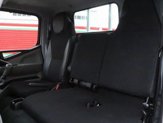 三菱 キャンター TPG-FBA20(2WD)の写真43