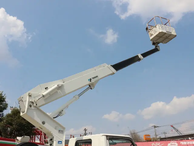 いすゞ エルフ TPG-NKR85AN(2WD)の写真25