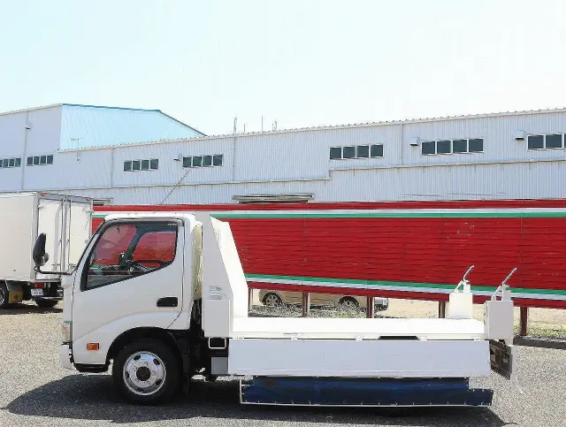 日野 デュトロ TKG-XZU675T(4WD)の写真16