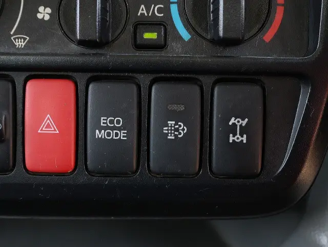 日野 デュトロ TKG-XZU675T(4WD)の写真42
