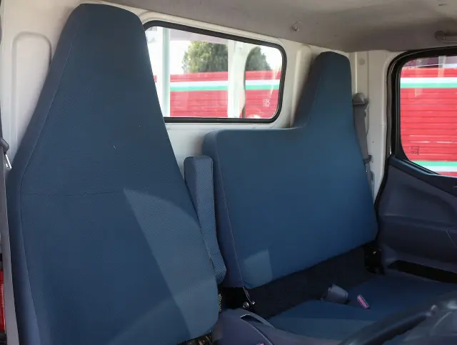 三菱 キャンター TKG-FBA20(2WD)の写真31