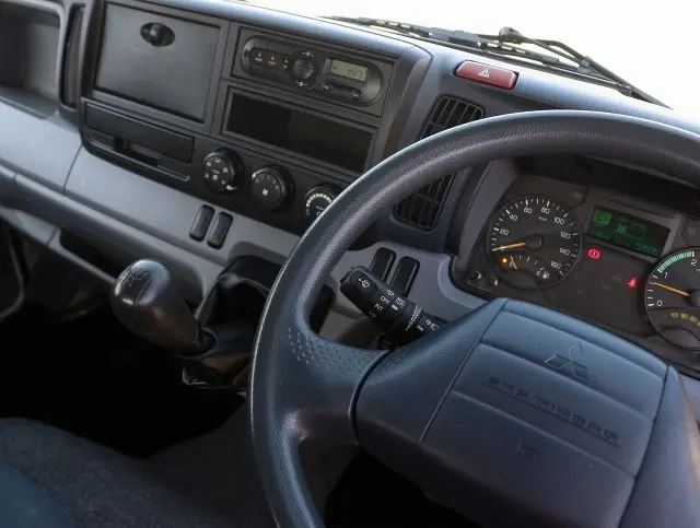 三菱 キャンター TKG-FBA20(2WD)の写真32