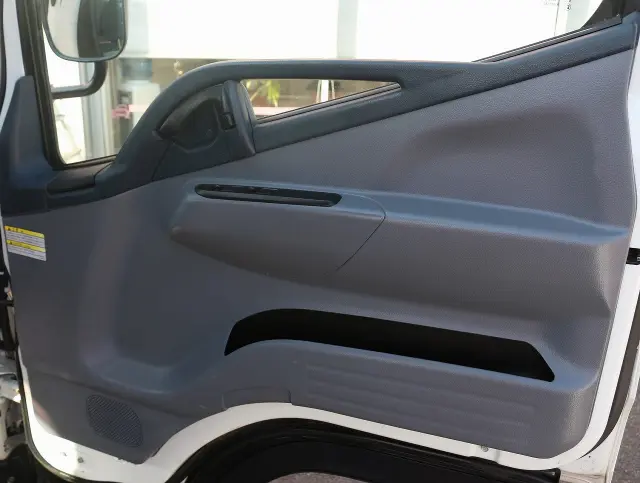 三菱 キャンター TKG-FBA20(2WD)の写真39