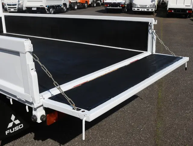 三菱 キャンター TKG-FBA20(2WD)の写真44