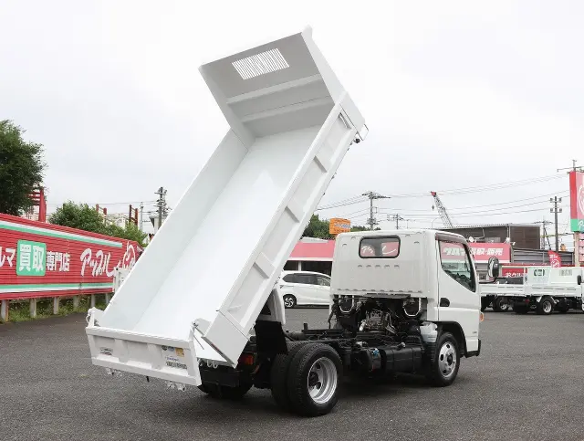 三菱 キャンター TKG-FBA60(2WD)の写真2