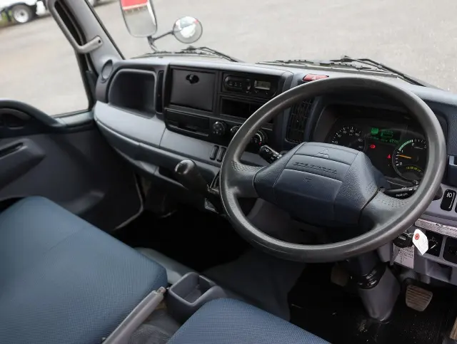 三菱 キャンター TKG-FBA60(2WD)の写真3