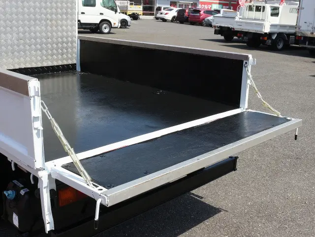 三菱 キャンター TKG-FBA20(2WD)の写真46