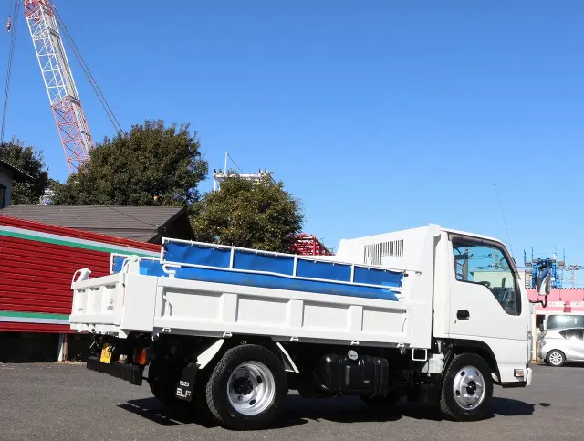 いすゞ エルフ TPG-NKR85AD(2WD)の写真6