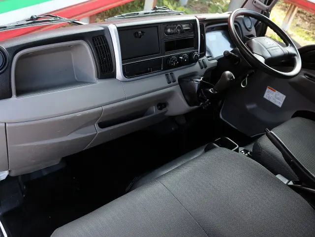 三菱 キャンター TPG-FBA60(2WD)の写真37