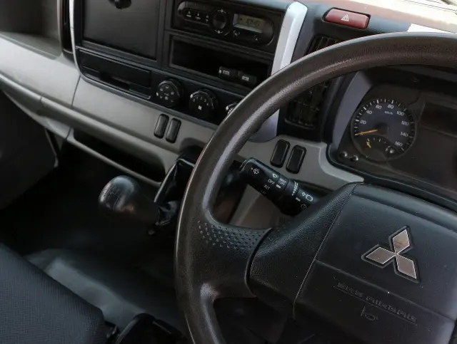 三菱 キャンター TPG-FBA30(2WD)の写真39