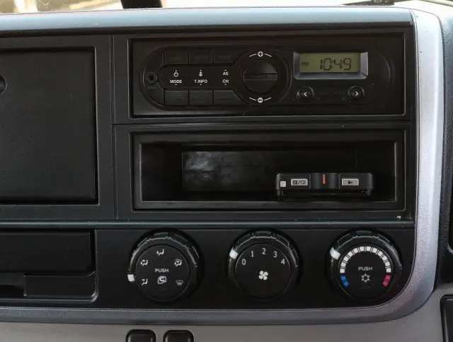 三菱 キャンター TPG-FBA30(2WD)の写真43