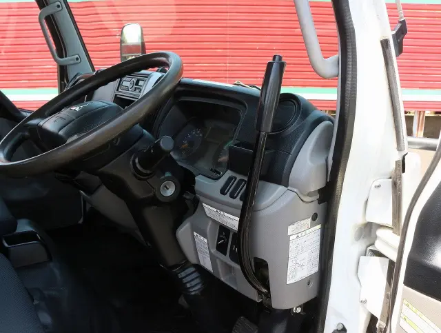 三菱 キャンター TPG-FBA30(2WD)の写真45