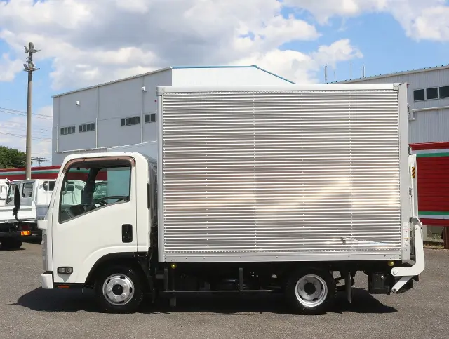 いすゞ エルフ TRG-NLR85AN(2WD)の写真8