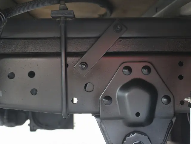 いすゞ エルフ TRG-NLR85AN(2WD)の写真33