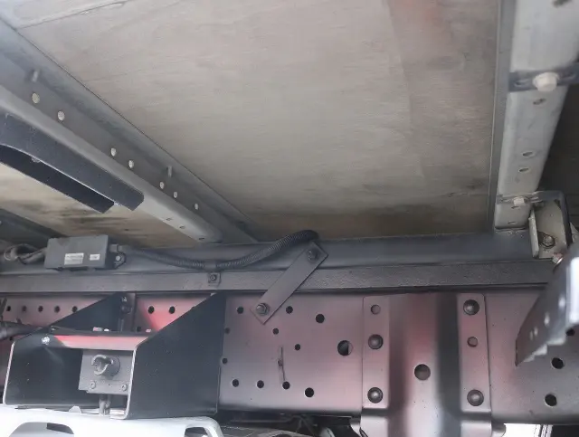 いすゞ エルフ TRG-NLR85AN(2WD)の写真34