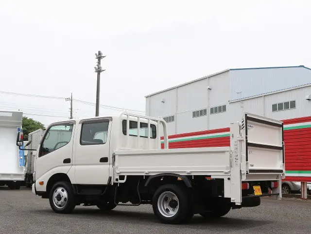 日野 デュトロ TKG-XZU685M(4WD)の写真7