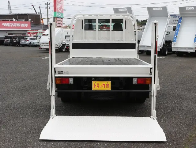 日野 デュトロ TKG-XZU685M(4WD)の写真20