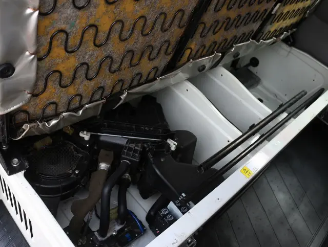 三菱 キャンター TPG-FEA20(2WD)の写真48