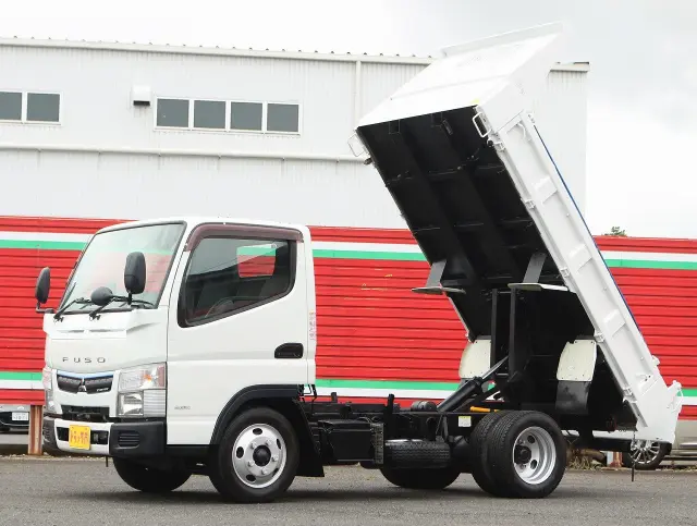 フロント|三菱 キャンター TPG-FBA30(2WD)の写真1