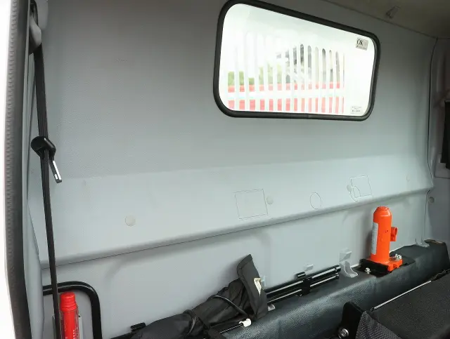 三菱 キャンター TPG-FBA30(2WD)の写真36