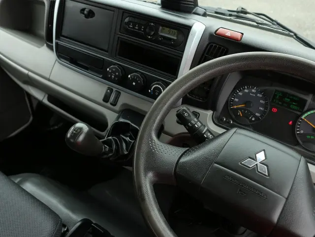 三菱 キャンター TPG-FBA30(2WD)の写真37
