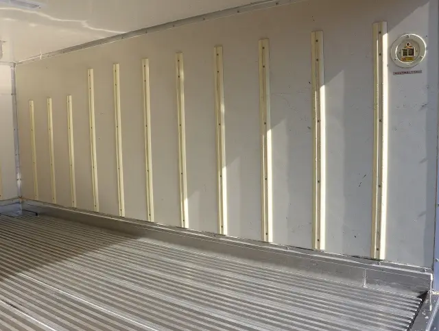 いすゞ エルフ TPG-NJR85AN(2WD)の写真14