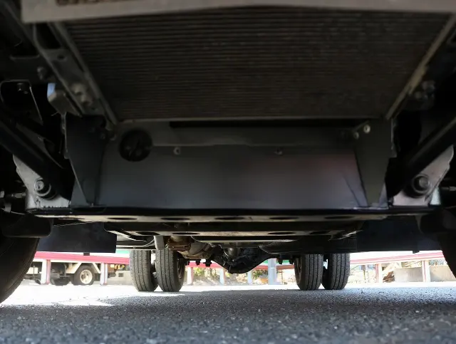 いすゞ エルフ TPG-NJR85AN(2WD)の写真28