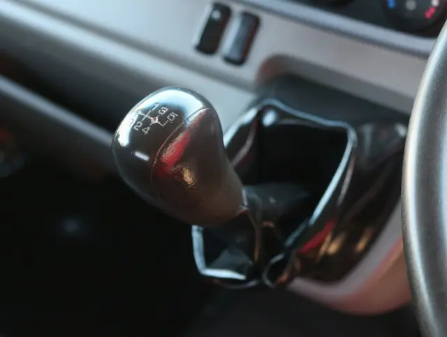 三菱 キャンター TPG-FBA30(2WD)の写真39