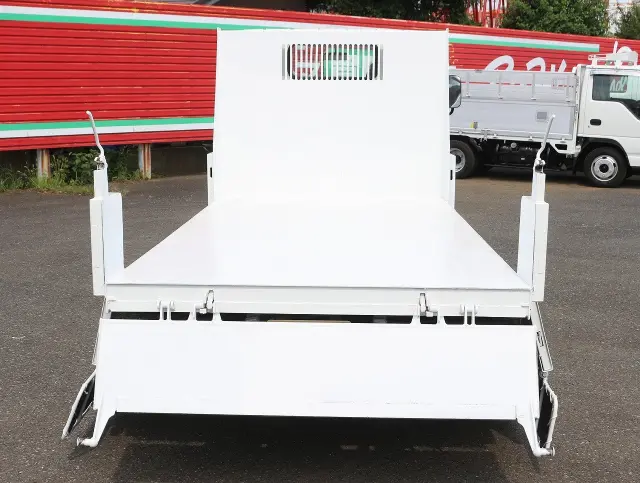 いすゞ エルフ TPG-FBA30(2WD)の写真31