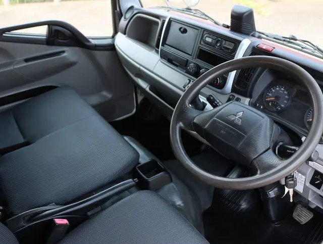 いすゞ エルフ TPG-FBA30(2WD)の写真34