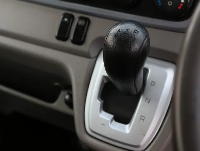 いすゞ エルフ TPG-FBA30(2WD)の写真40