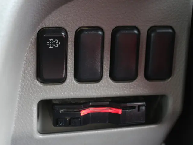 いすゞ エルフ TPG-FBA30(2WD)の写真41