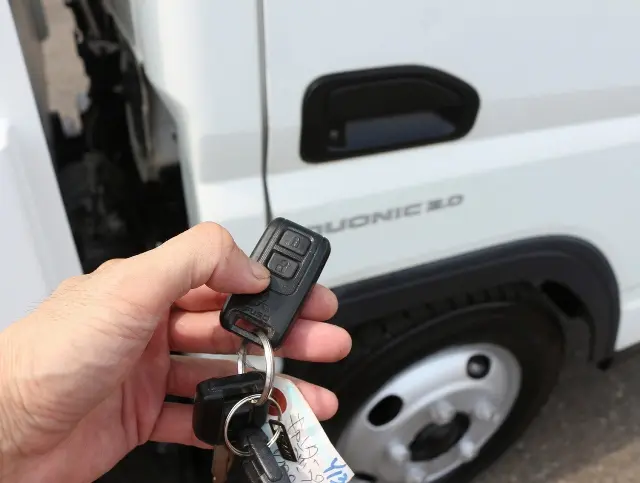 いすゞ エルフ TPG-FBA30(2WD)の写真47