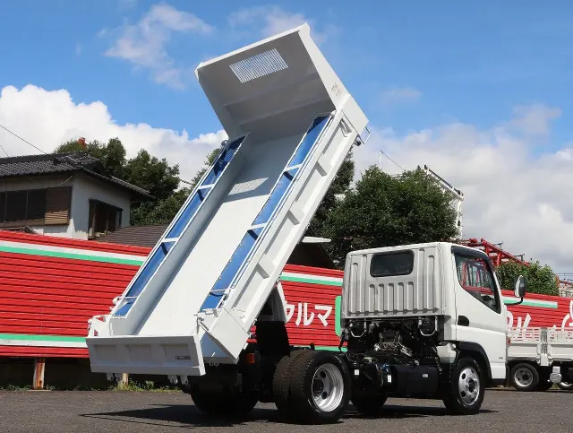 三菱 キャンター TPG-FBA30(2WD)の写真2