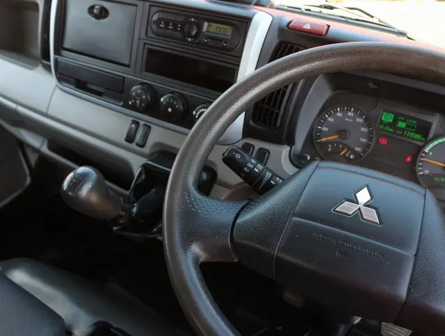 三菱 キャンター TPG-FBA30(2WD)の写真37