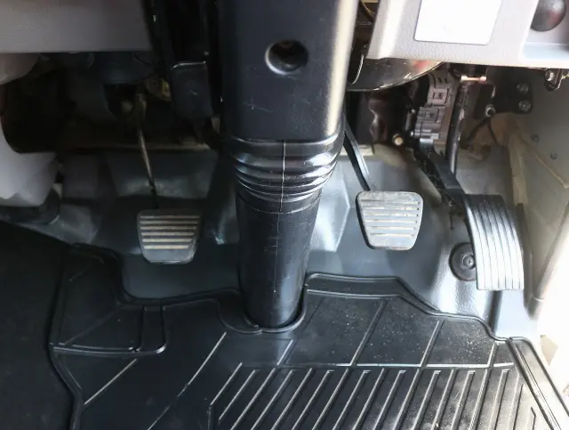 三菱 キャンター TPG-FBA30(2WD)の写真39