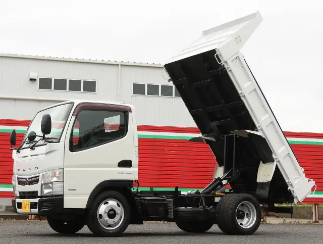 フロント|三菱 キャンター TPG-FBA30(2WD)の写真1