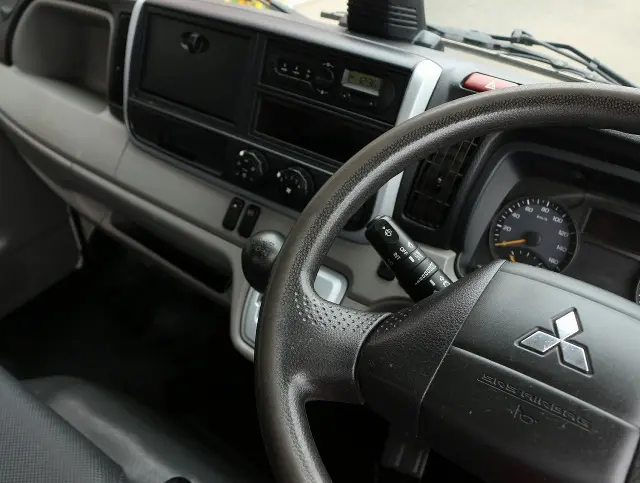 三菱 キャンター TPG-FBA30(2WD)の写真38